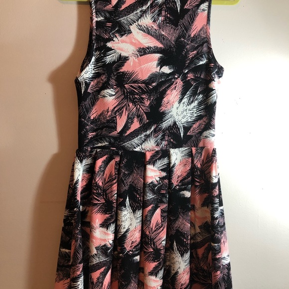 Kohl’s Beach Style Dress - Picture 2 of 2